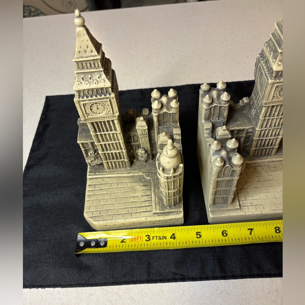 Decorative Big Ben Bookends - Picture 10 of 12